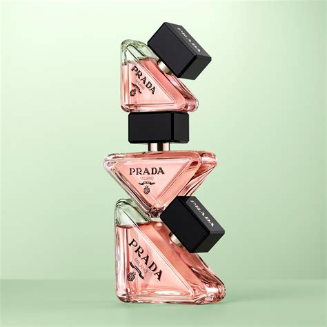 Prada Paradoxe Eau de Parfum Spray .